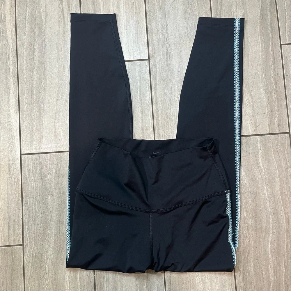 Nike Women's Yoga Crochet Edge 7/8 Leggings -- Black / Blue - Medium